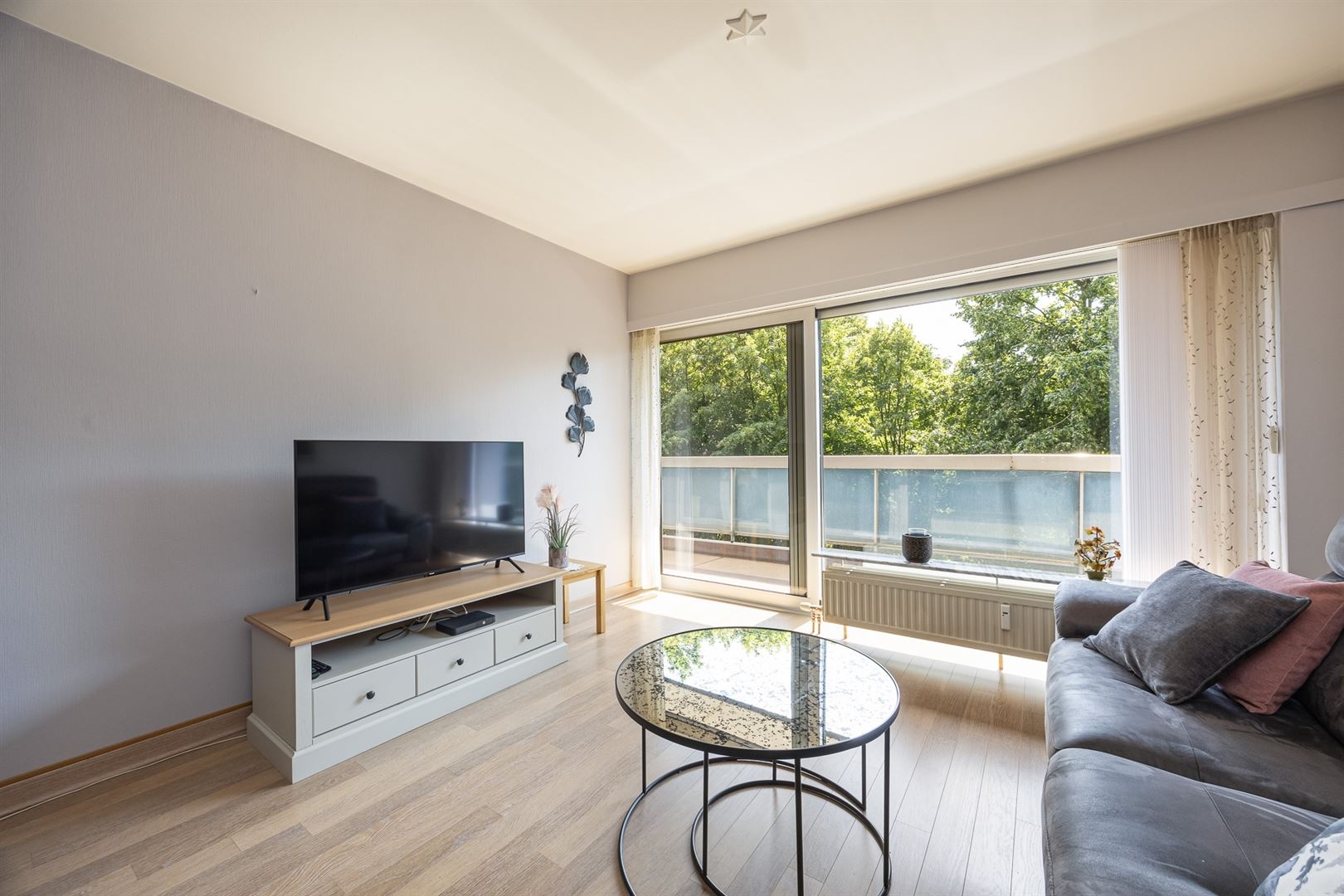 Lichtrijk appartement met terras en groen zicht - foto 4