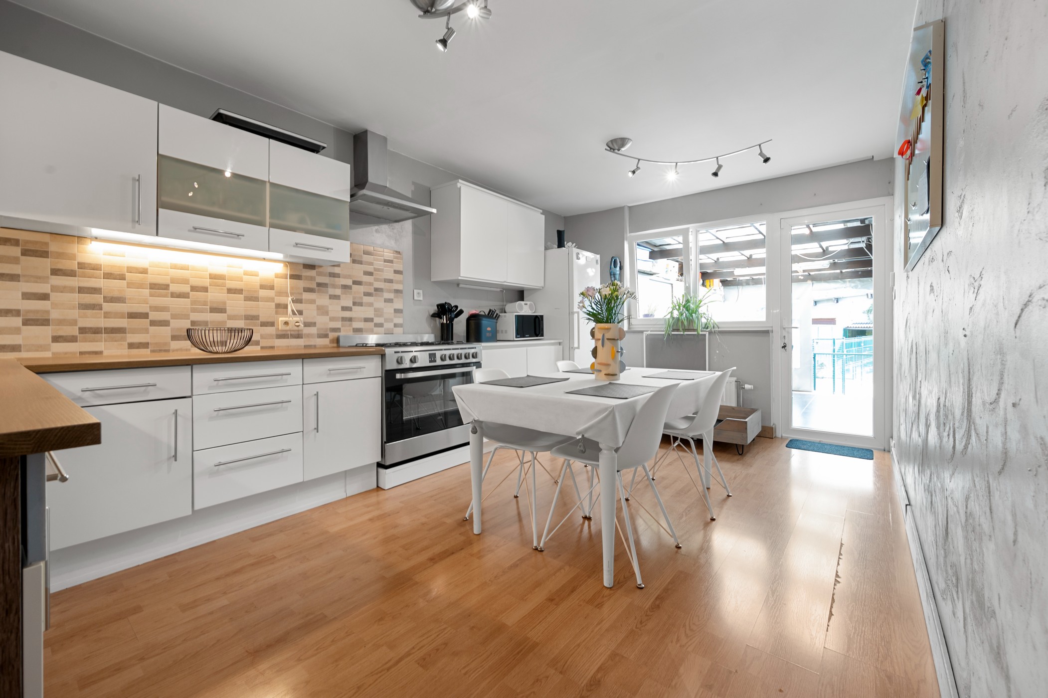 Instapklare gezinswoning met tuin - photo 2