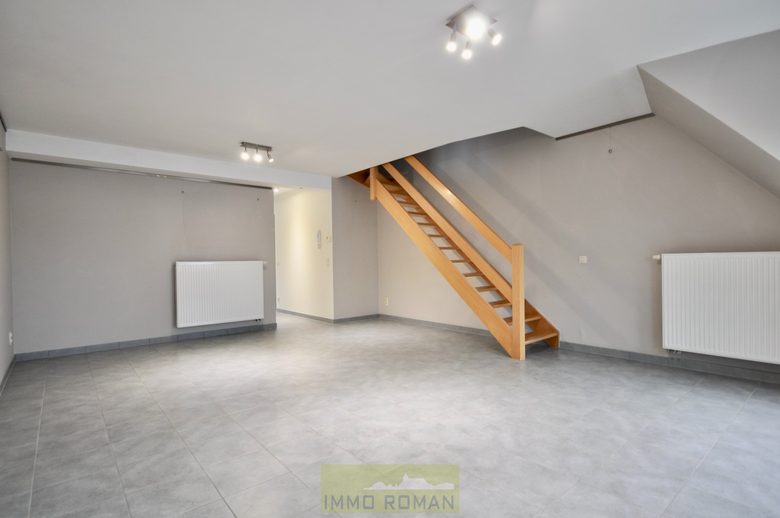 Instapklaar duplexappartement in het centrum van Ruien, deelgemeente Kluisbergen - foto 5