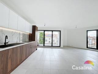 Casalina Real Estate offers you a rental - new construction - Résidence Hanriot - apartment on the 2nd floor of 74m² with a 5m² terrace.In a modern...