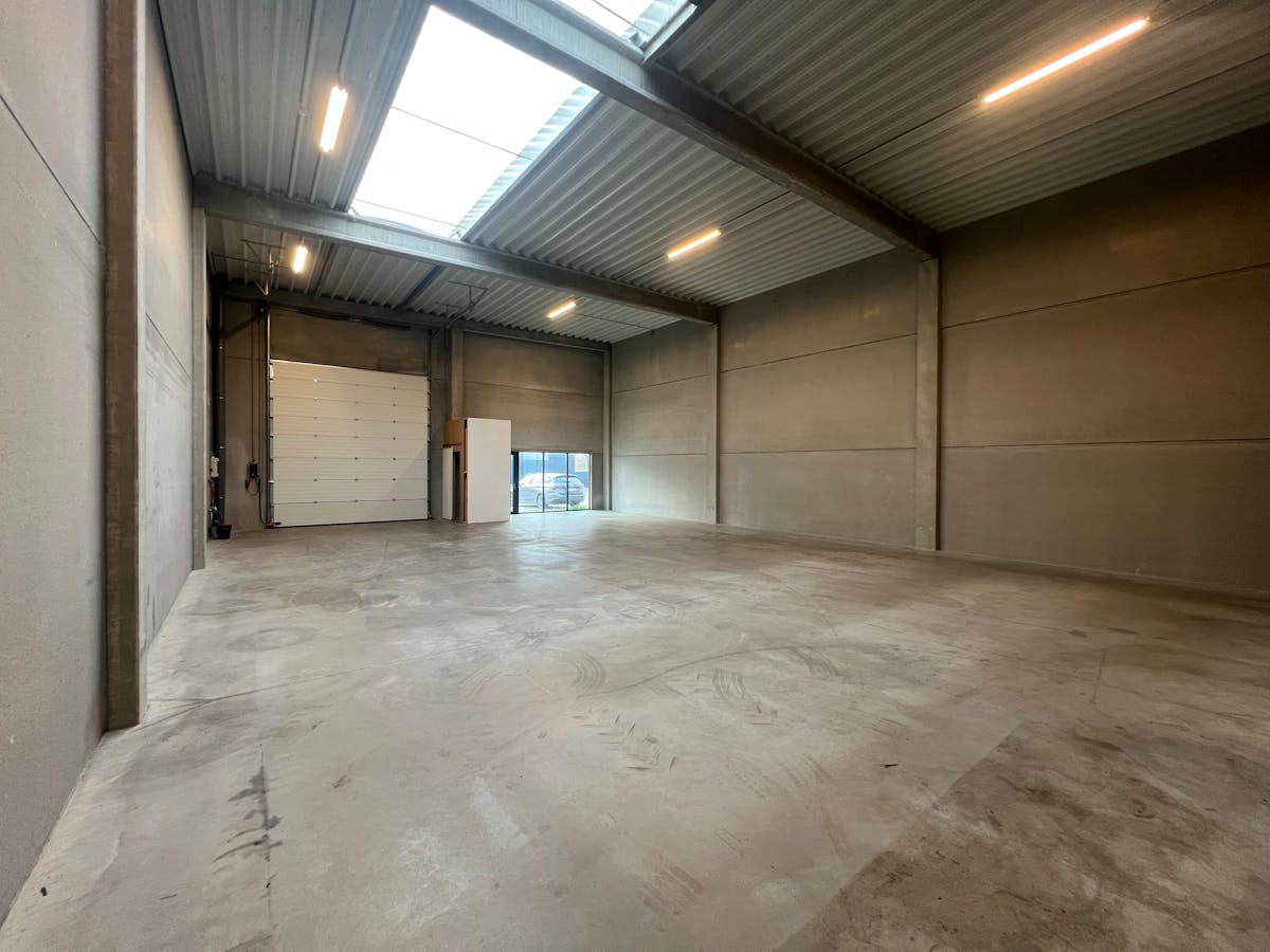 Entrepôt récemment construit d'environ 209 m² mis à disposition à Roeselare - photo 2