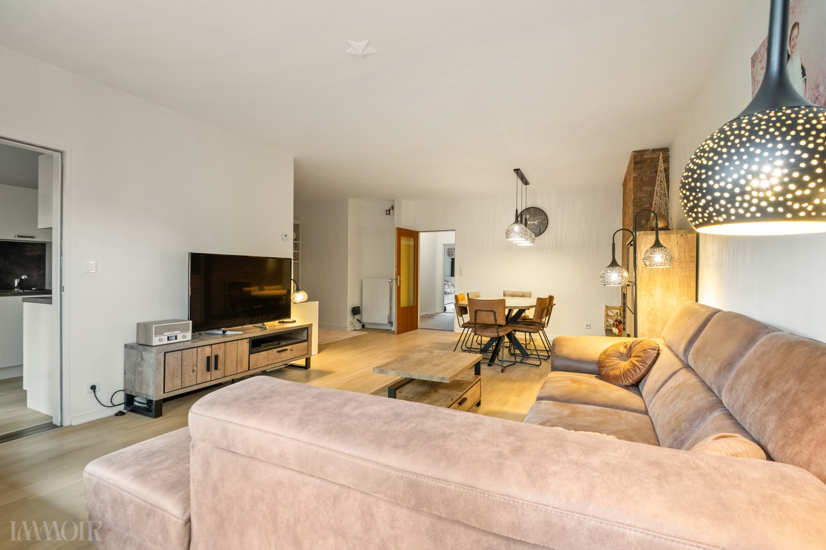 Ruim en charmant appartement op toplocatie in Kapellen. - foto 5