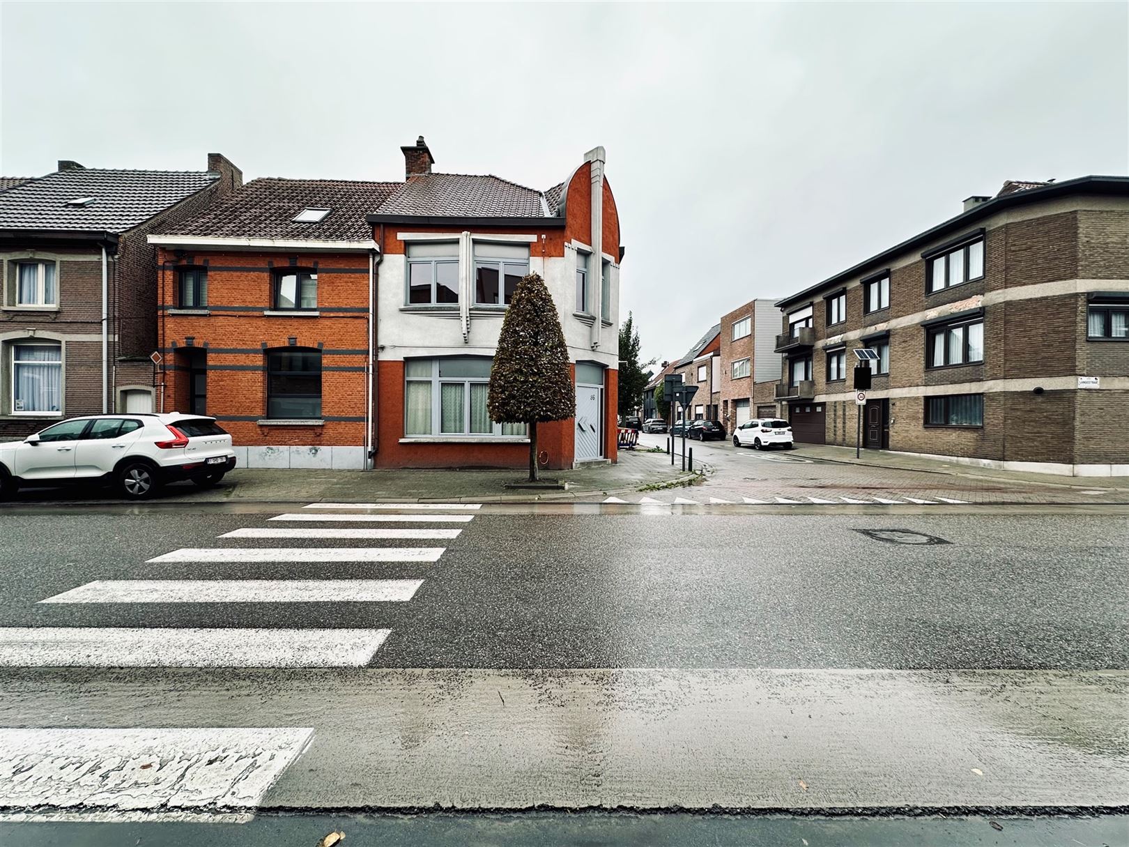 Karaktervolle woning met garage - foto 2