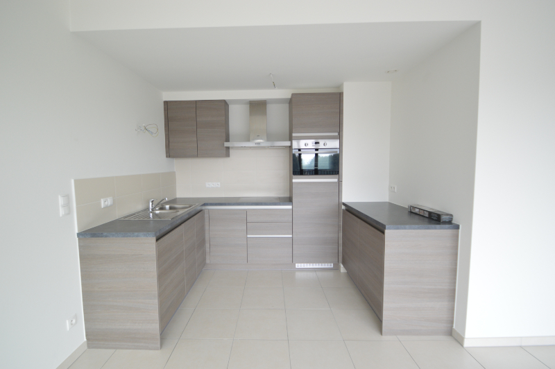 Modern 2-slaapkamerappartement met garage op rustige, groene ligging - foto 5