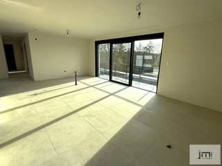 Projectupdate: Ruwbouw klaar, afwerking in laatste fase.Dit nieuwbouwproject wordt gebouwd in de Vloeiherkstraat, op wandelafstand van het centrum...