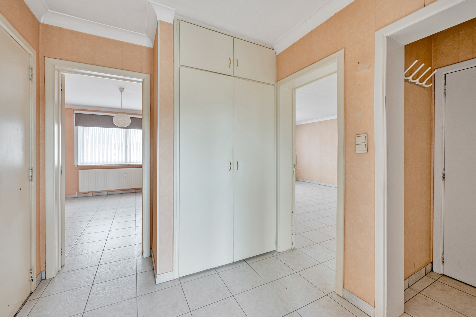 Op te frissen appartement met 2 slaapkamers en terras - foto 5