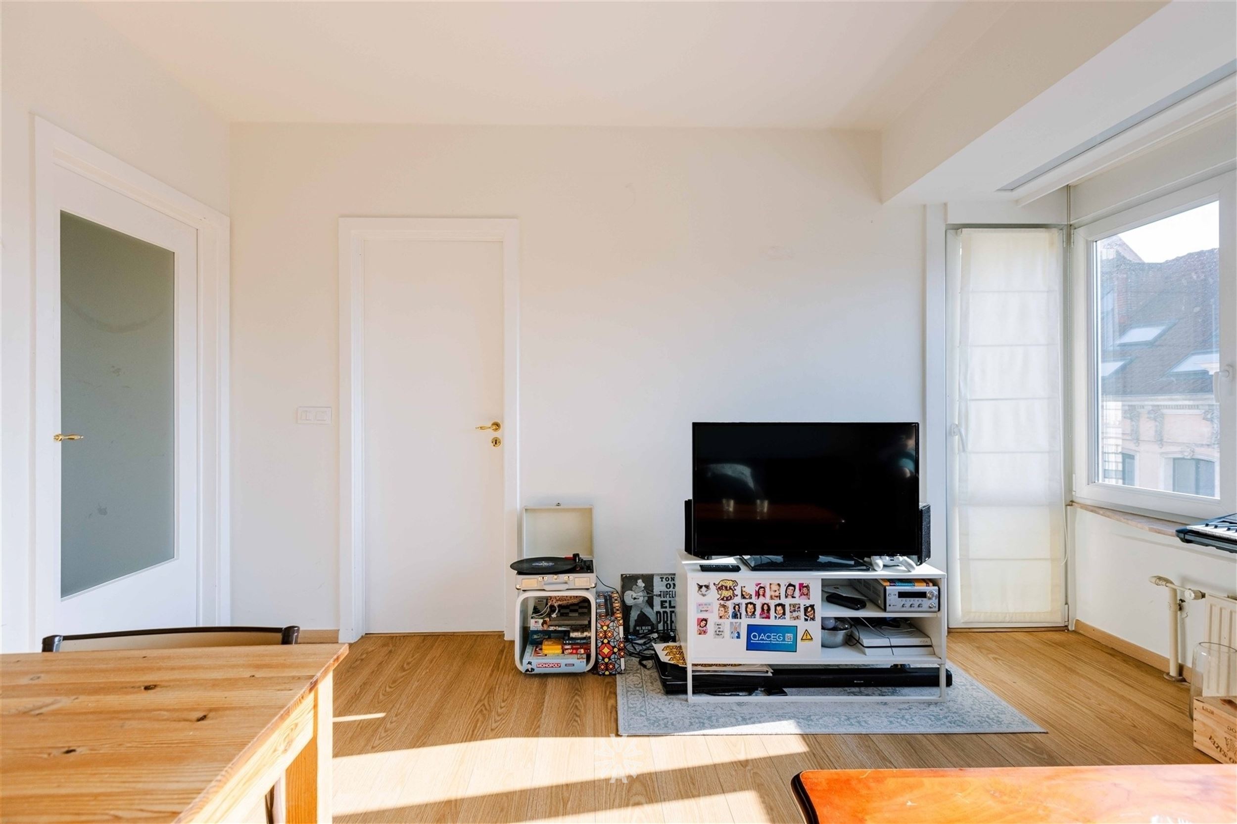 Lichtrijke studio met aparte slaaphoek te huur in het hart van Gent - foto 4