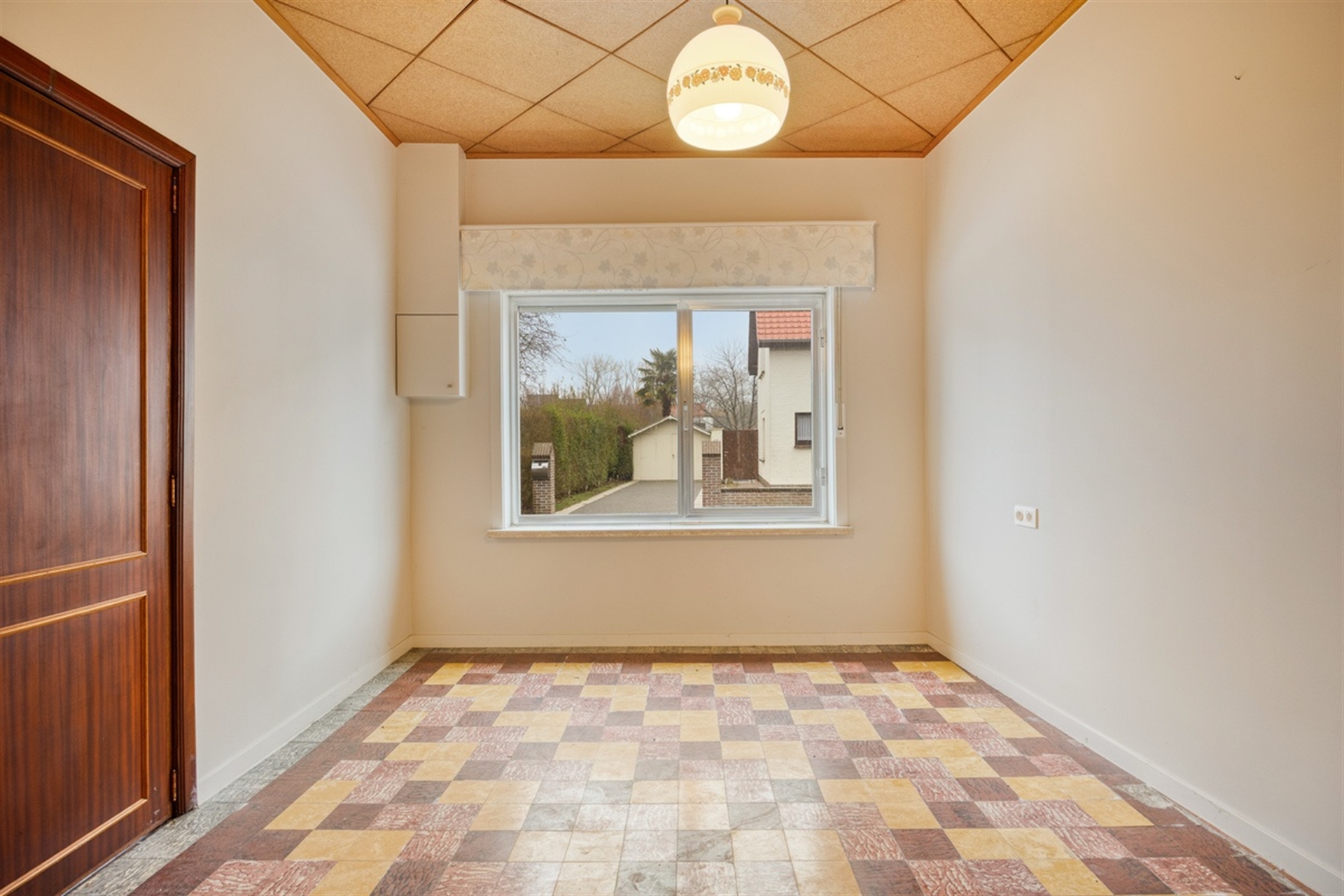 Te renoveren woning met prachtige tuin - foto 5