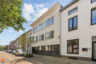 Op een uitstekende locatie te Mechelen bevindt zich dit energiezuinige appartement met 2 slaapkamers en kelderberging. U bevindt zich hier...