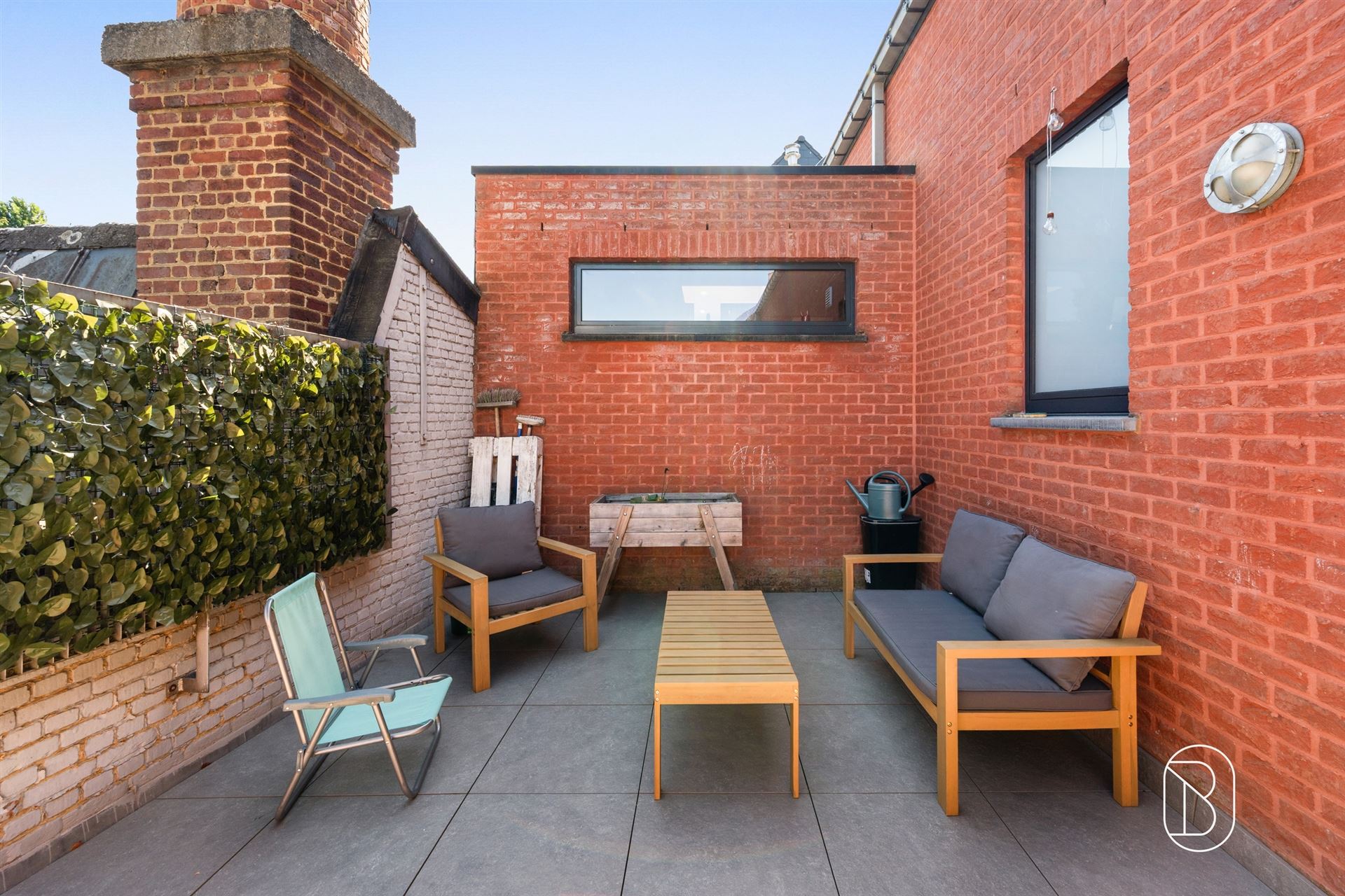 Leuk appartement met gezellig terras, 3 slk en carport. - foto 1