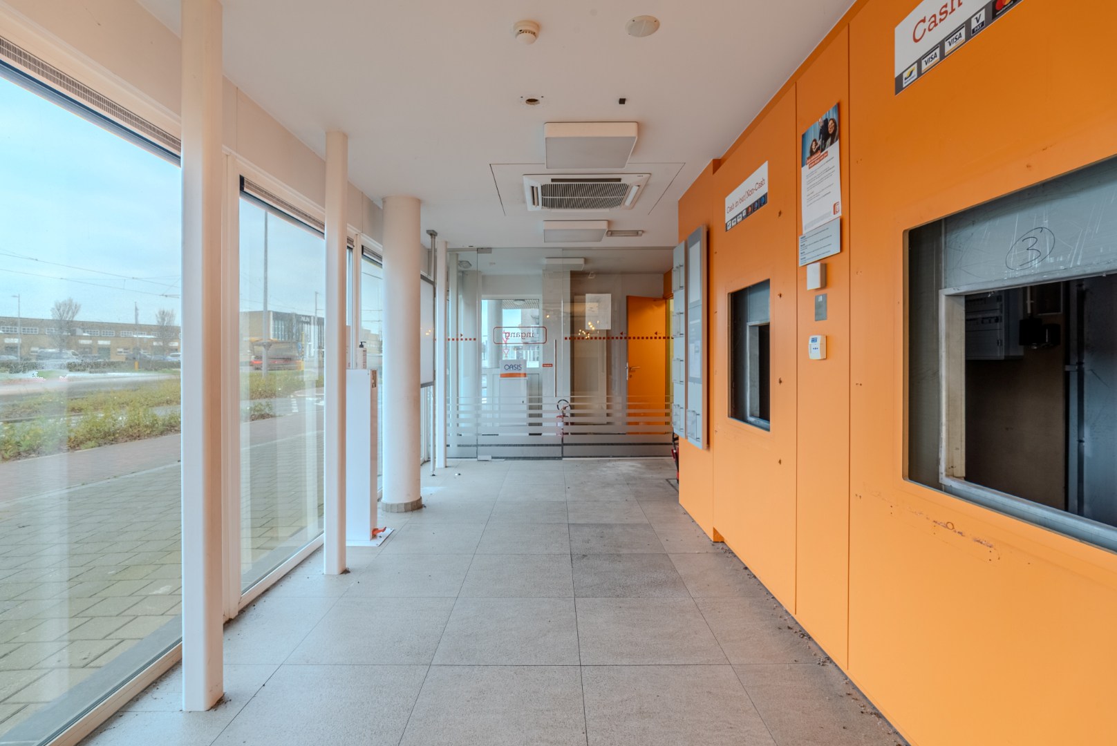 Commercial for rent in Nieuwpoort - photo 3
