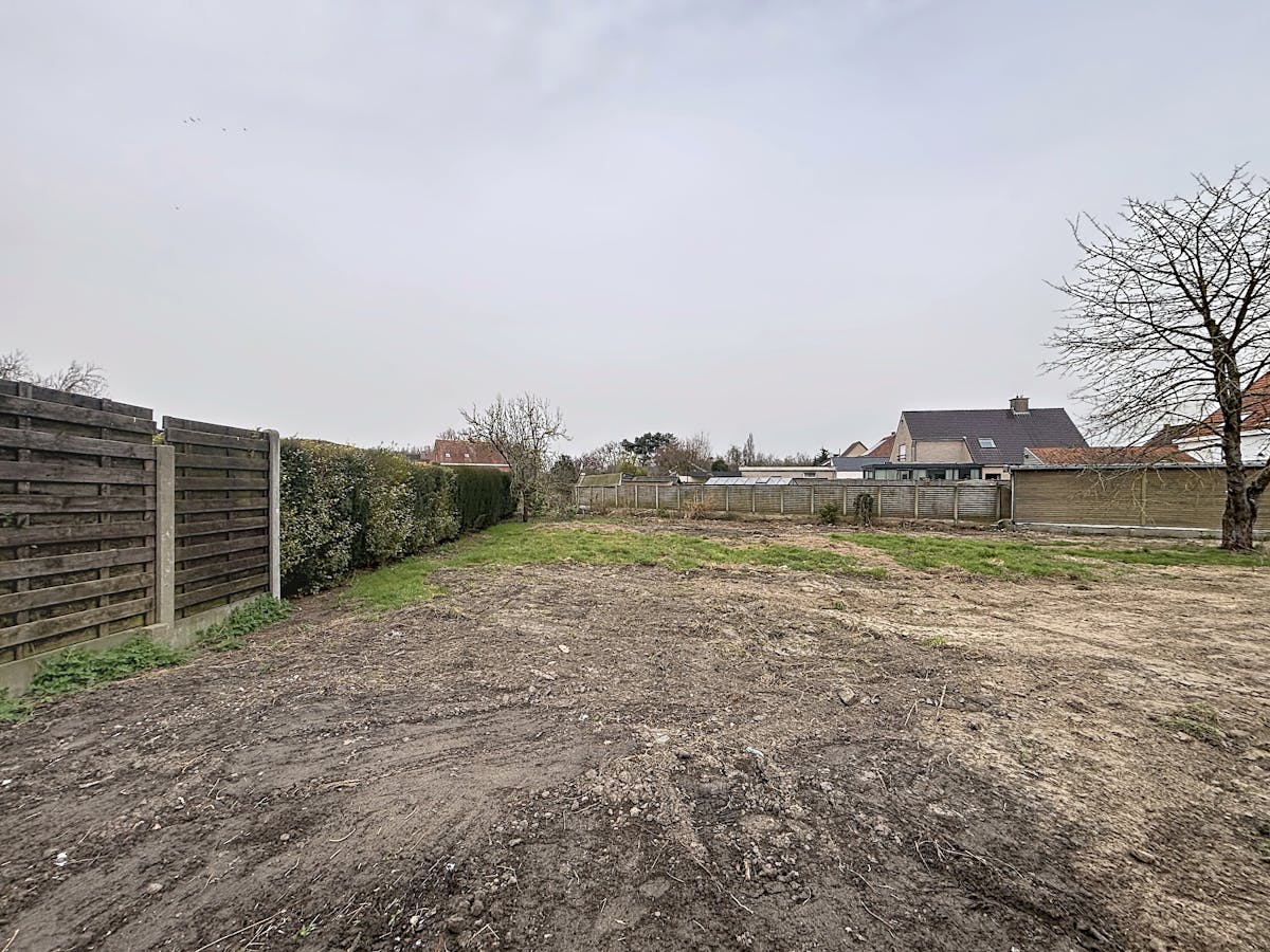 Residentieel gelegen bouwgrond (950m²) voor halfopen bebouwing in Aalter - foto 5