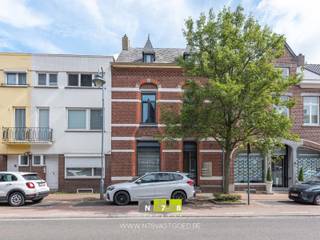 Commercial à vendre à Maaseik