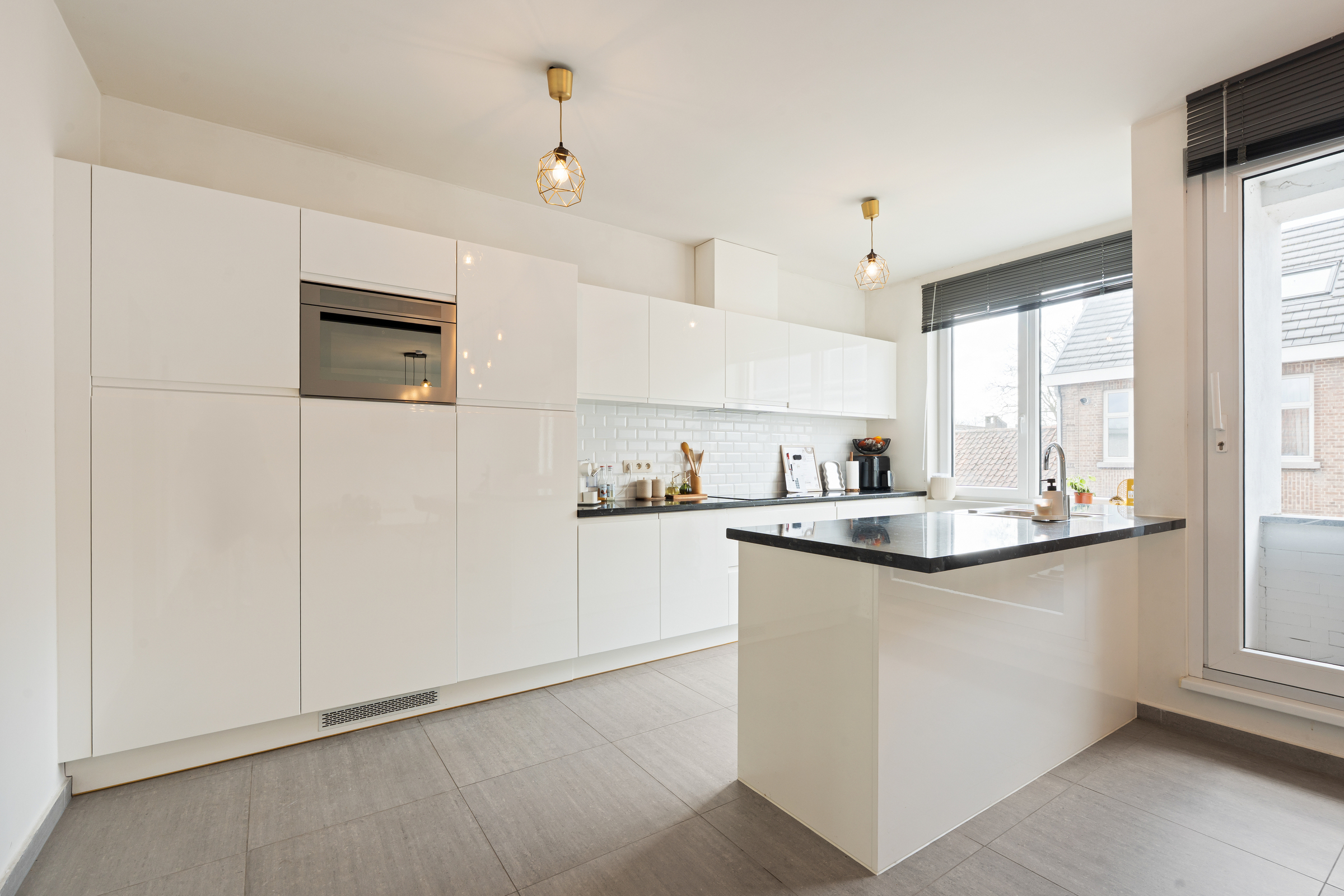 Gerenoveerd appartement met staanplaats en berging - foto 5