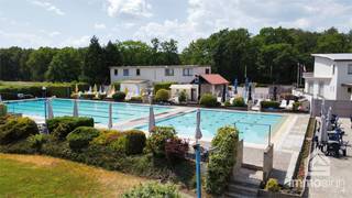 PLUSPUNTEN:+ totale perceel oppervlakte: 20.141m²+ ca. 15 campingplaatsen+ ca. 35 vaste plaatsen+ zwembad + kinderbad+ feestzaal voor 450 personen+...