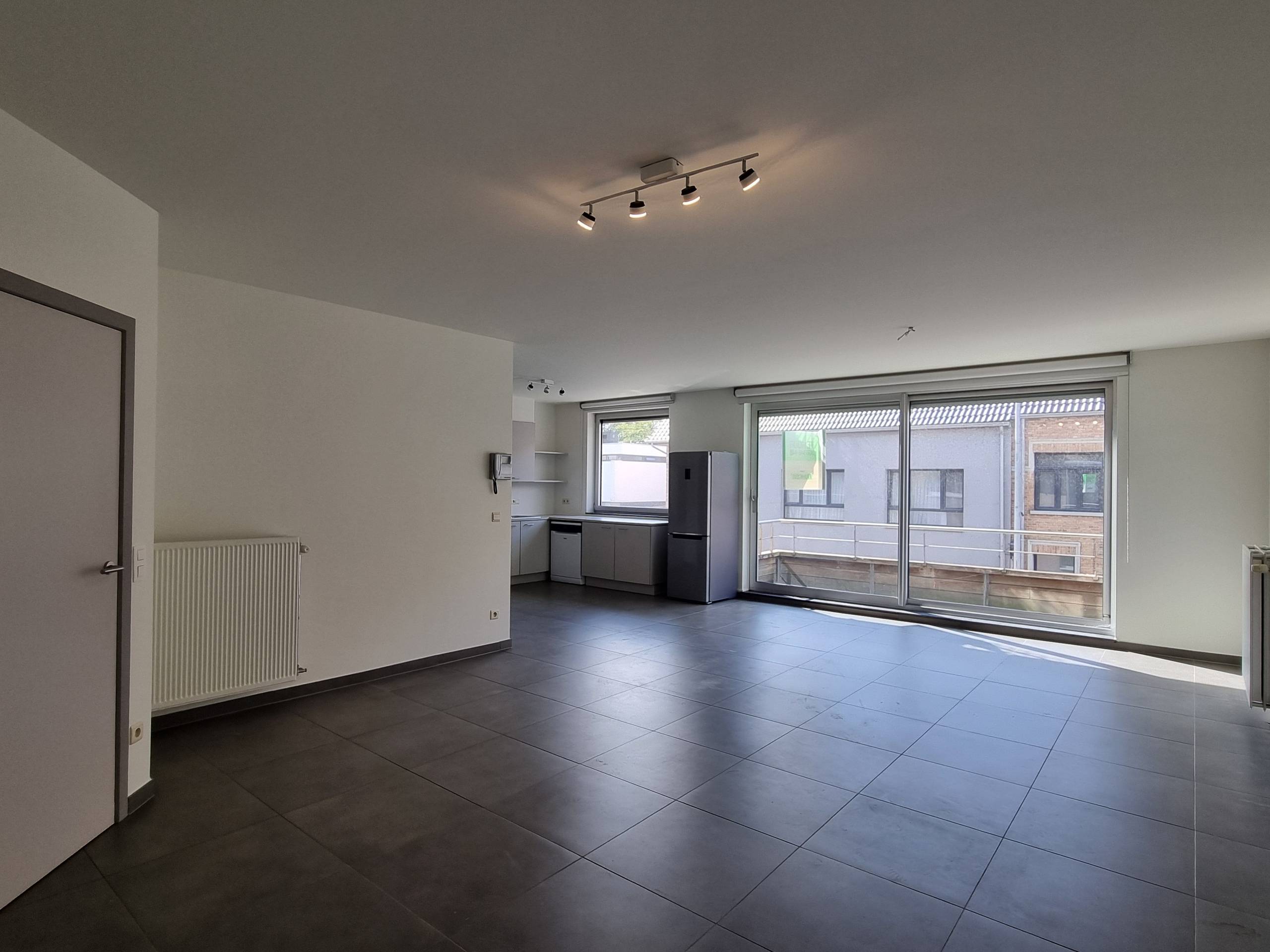 Centraal gelegen appartement met 2 slaapkamers in Zedelgem - foto 3