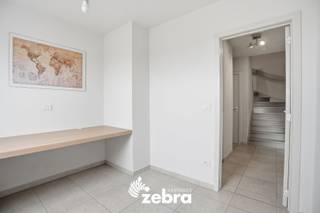 Dit instapklare duplex-appartement in Residentie Seringen, inclusief garage, bevindt zich op een uitstekende locatie vlakbij het centrum...