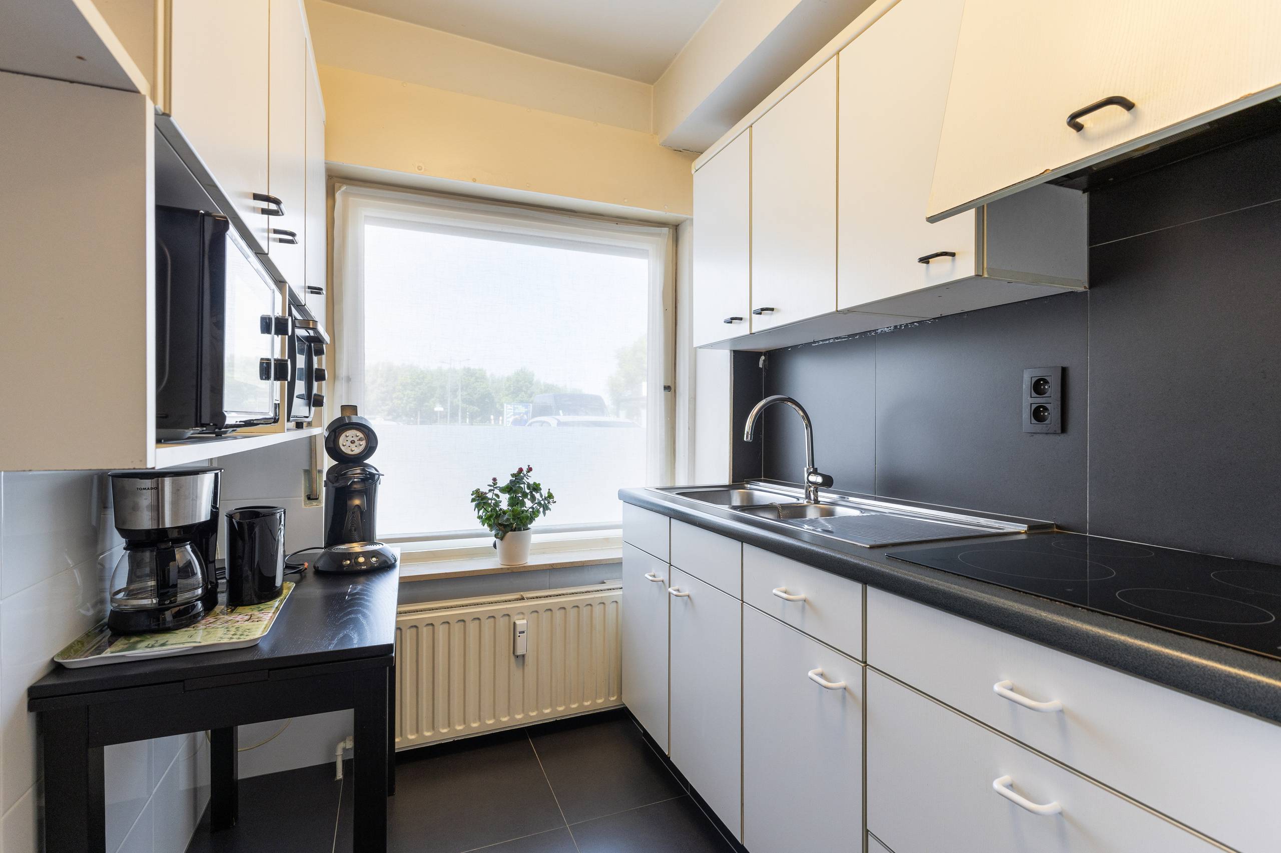 Charmant & lichtrijk appartement te koop in Oostende! - foto 3