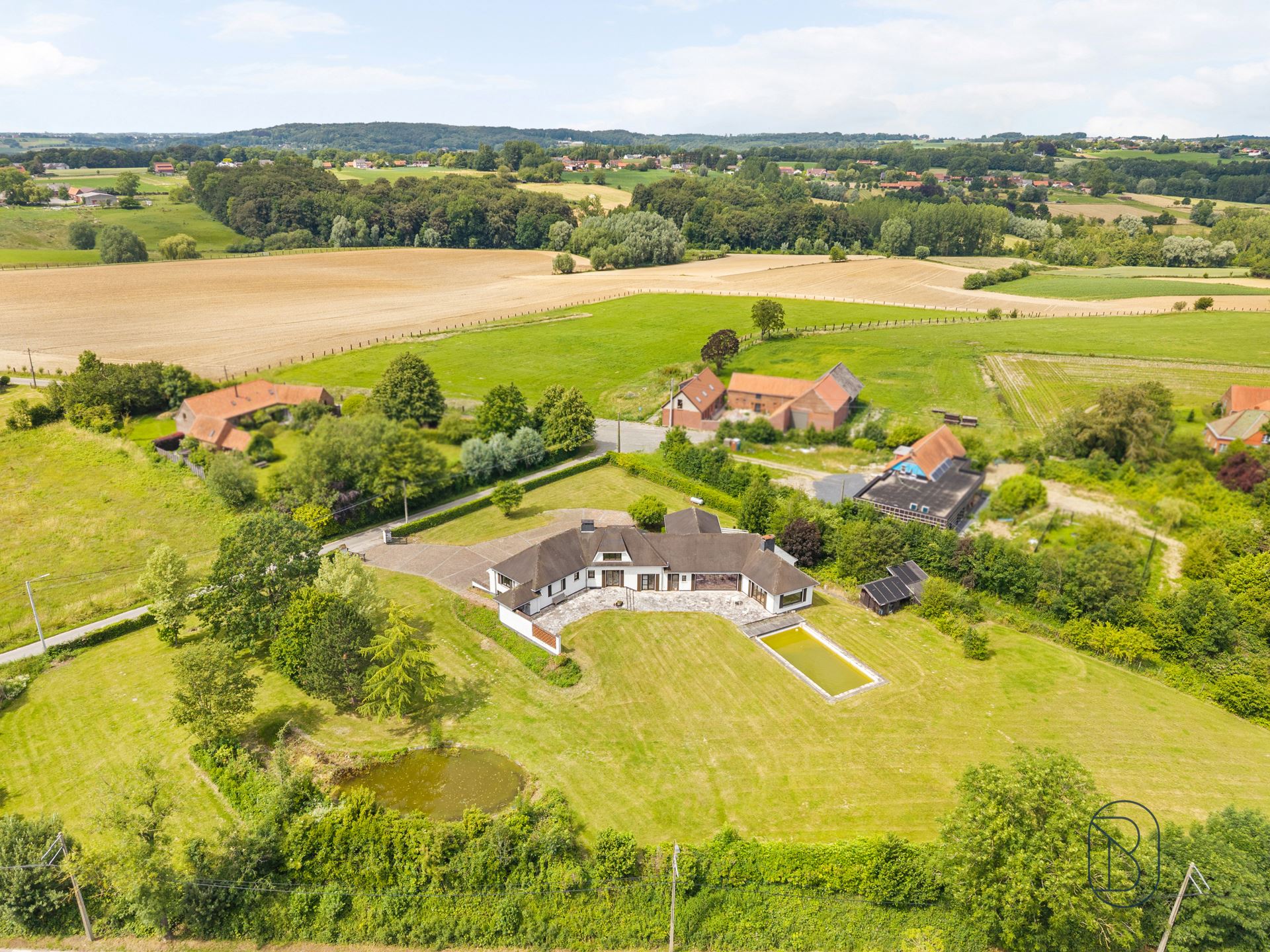 Statige villa met zwembad en uniek uitzicht op 6.401m² - foto 3