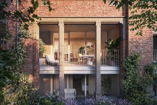 Dit stijlvolle éénslaapkamerappartement op de eerste verdieping maakt deel uit van De Scholier, een zorgvuldig renovatieproject waar historisch karakter en hedendaags wooncomfort samenkomen in het hart van Lier. Een ideale woonst voor wie comfortabel en centraal wil wonen, met aangename buitenruimte.<br /><br />Met een bewoonbare oppervlakte van 69 m² en een terras van 13,5 m² geniet je hier van een evenwichtige combinatie van compact wonen en buitenleven.<br /><br /><u>Indeling &amp; troeven</u><br />- Lichtrijke leefruimte met open keuken<br />- Rechtstreekse toegang tot het terras, ideaal voor een koffiemoment of avondzon<br />- Eén volwaardige slaapkamer<br />- Moderne badkamer met inloopdouche<br />- Praktische berging/wasplaats<br />- Aangename indeling met optimale benutting van de ruimte<br /><br />Het appartement wordt afgewerkt met duurzame en kwaliteitsvolle materialen en voldoet aan de hedendaagse comfort- en energienormen, met onder meer een geothermische warmtepomp, vloerverwarming met passieve koeling en ventilatiesysteem D.<br /><br />Dankzij de centrale ligging woon je hier op wandelafstand van winkels, horeca, openbaar vervoer, cultuur en het stadspark.<br />Een ideale woonoplossing voor starters, alleenstaanden of investeerders die op zoek zijn naar een kwalitatief appartement in het stadscentrum.