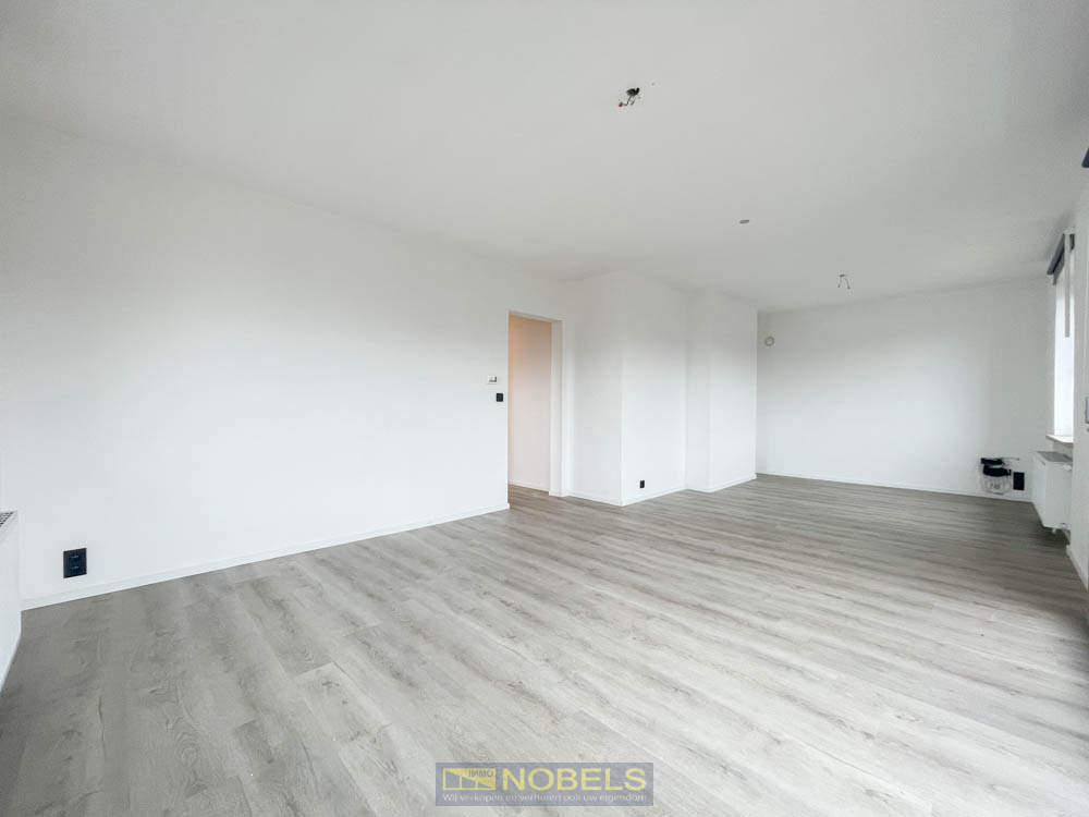 Te huur, gerenoveerd 2-slaapkamer appartement met garagebox te Eine (Oudenaarde) - foto 1