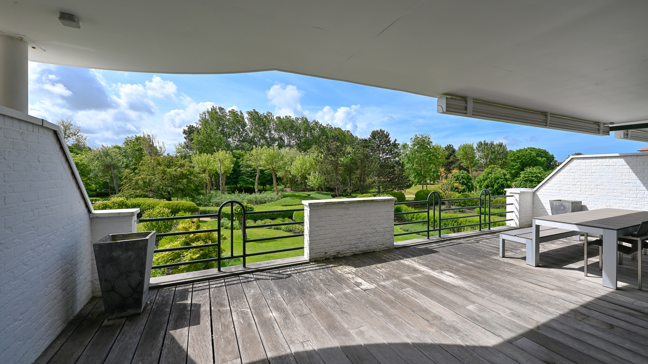 Tennis Gardens: 3 slaapkamer appartement met prachtige zichten op het park - foto 4