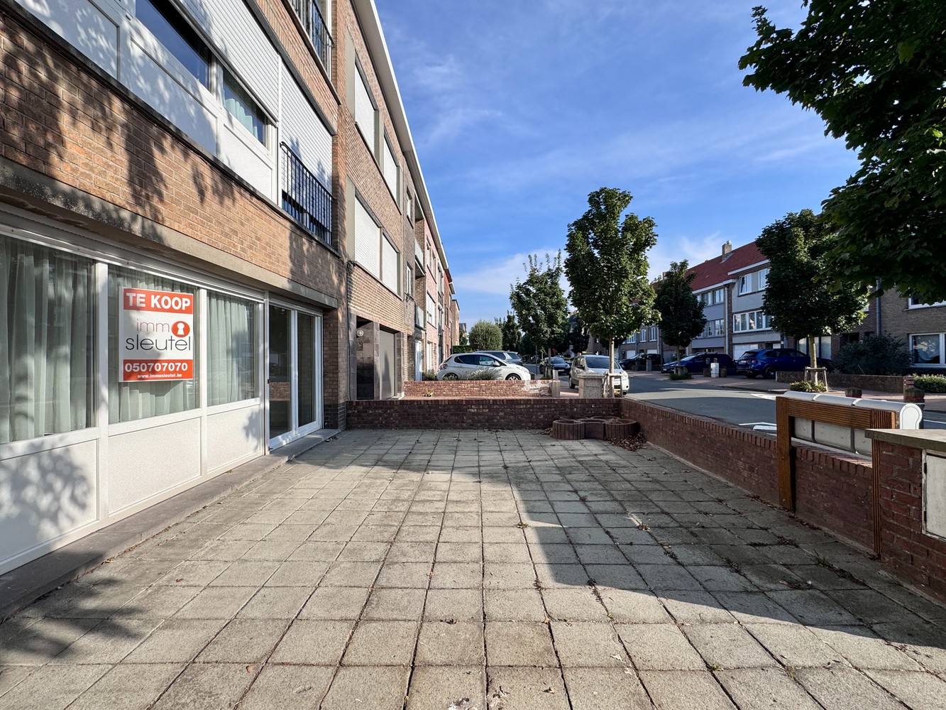 BLANKENBERGE: GELIJKVLOERSAPP. MET 2 SLAAPKAMERS, TERRAS &amp; GARAGE - foto 4