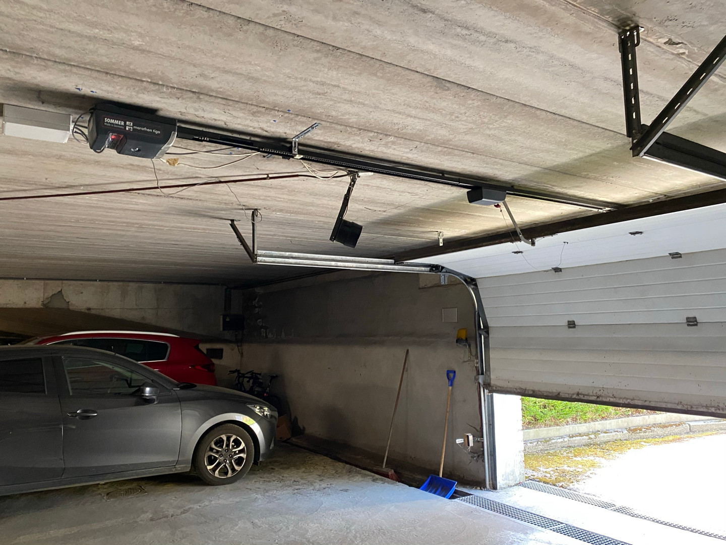 Overdekte autostaanplaats - foto 5