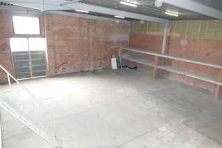 Commercial à louer à Saint-Gilles-Waes