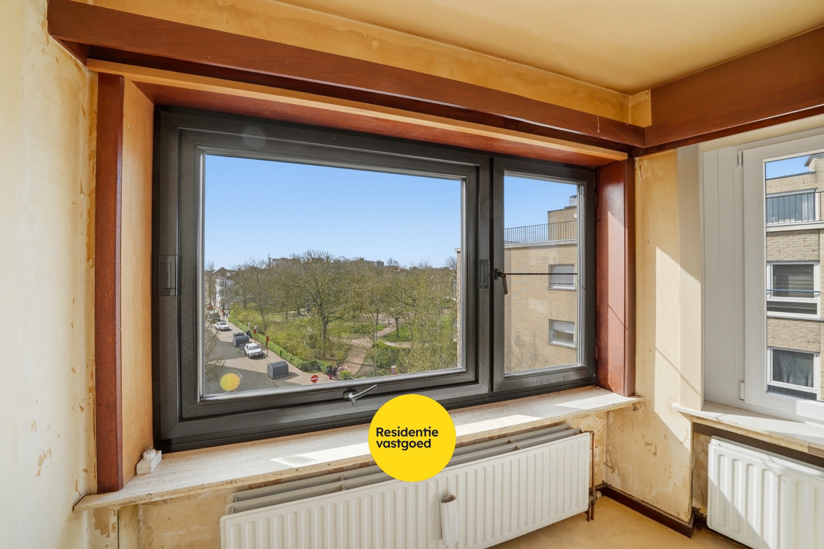 Op te frissen appartement met zicht op het Sint-Catharinaplein in Oostende - foto 4