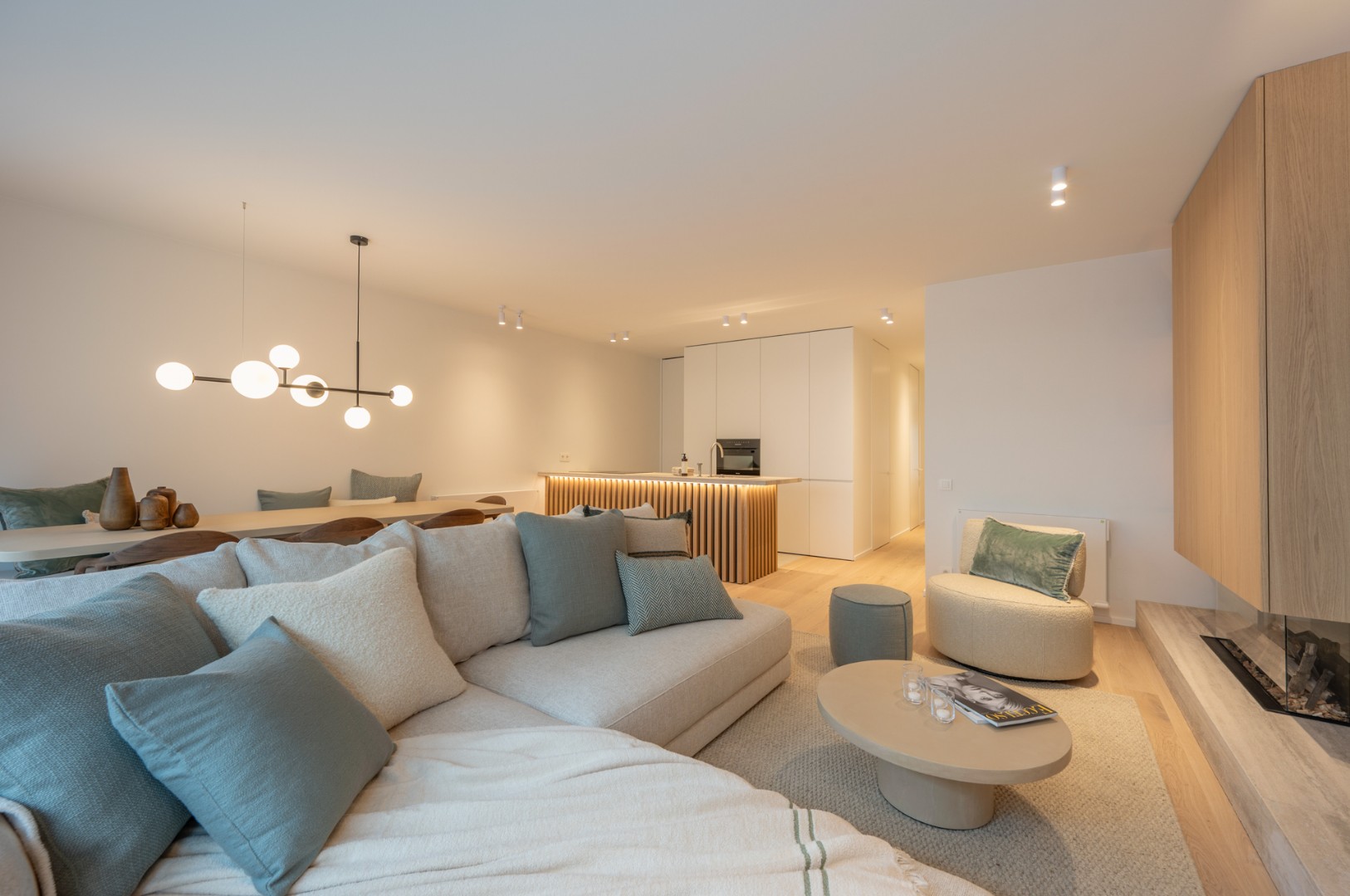 Exclusief volledig gerenoveerd appartement met 3 slaapkamers en hoogwaardige afwerking - photo 4