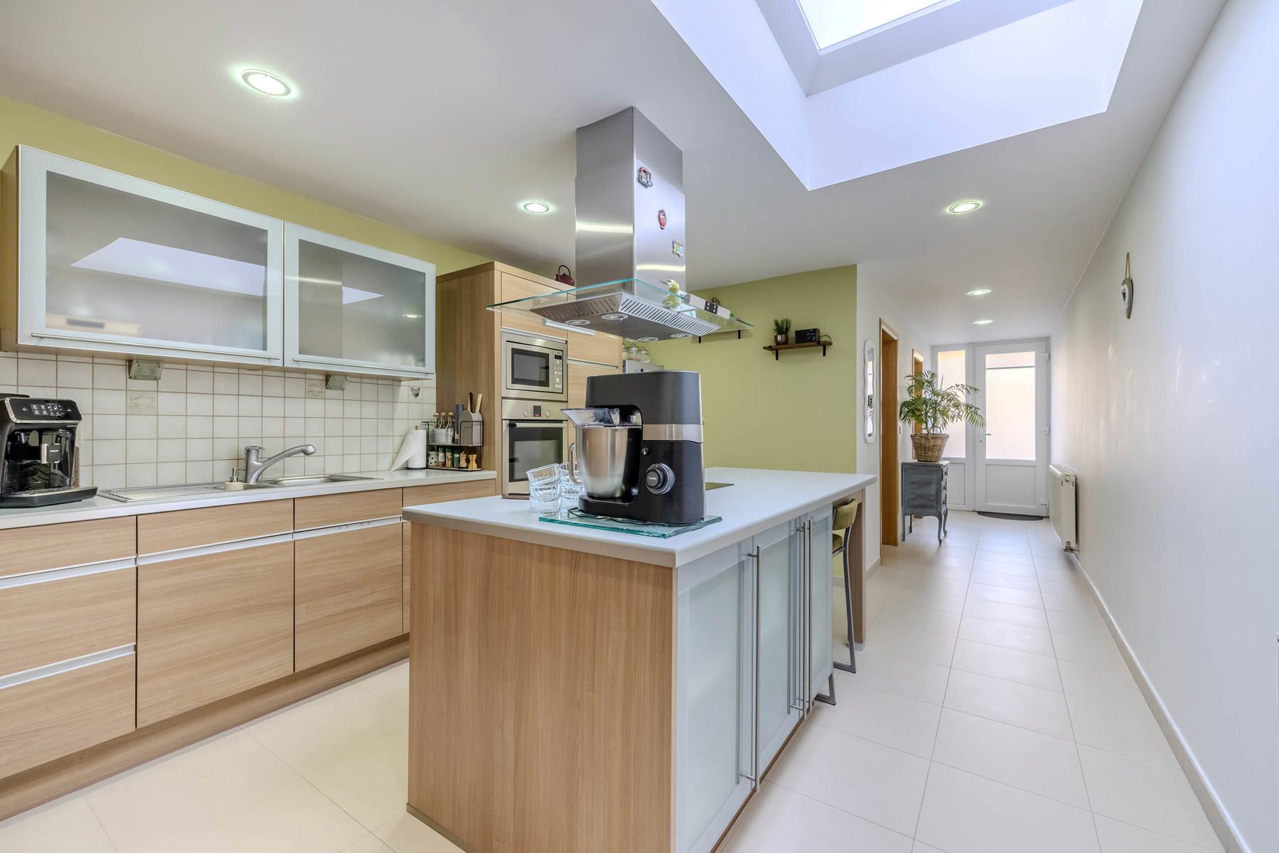 Gerenoveerde woning met 2 slpk, terras met tuin en bijgebouw - foto 4
