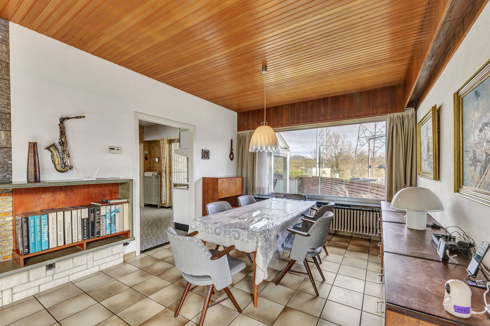 Bungalow met garage en tuintje op strategische ligging - foto 3