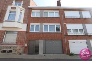 CHARMANTE GEZINSWONING met 3 slaapkamers, gezellig stadstuintje en inpandige garage in hartje Tongeren.Wonen in het hart van de stad, met de natuur...