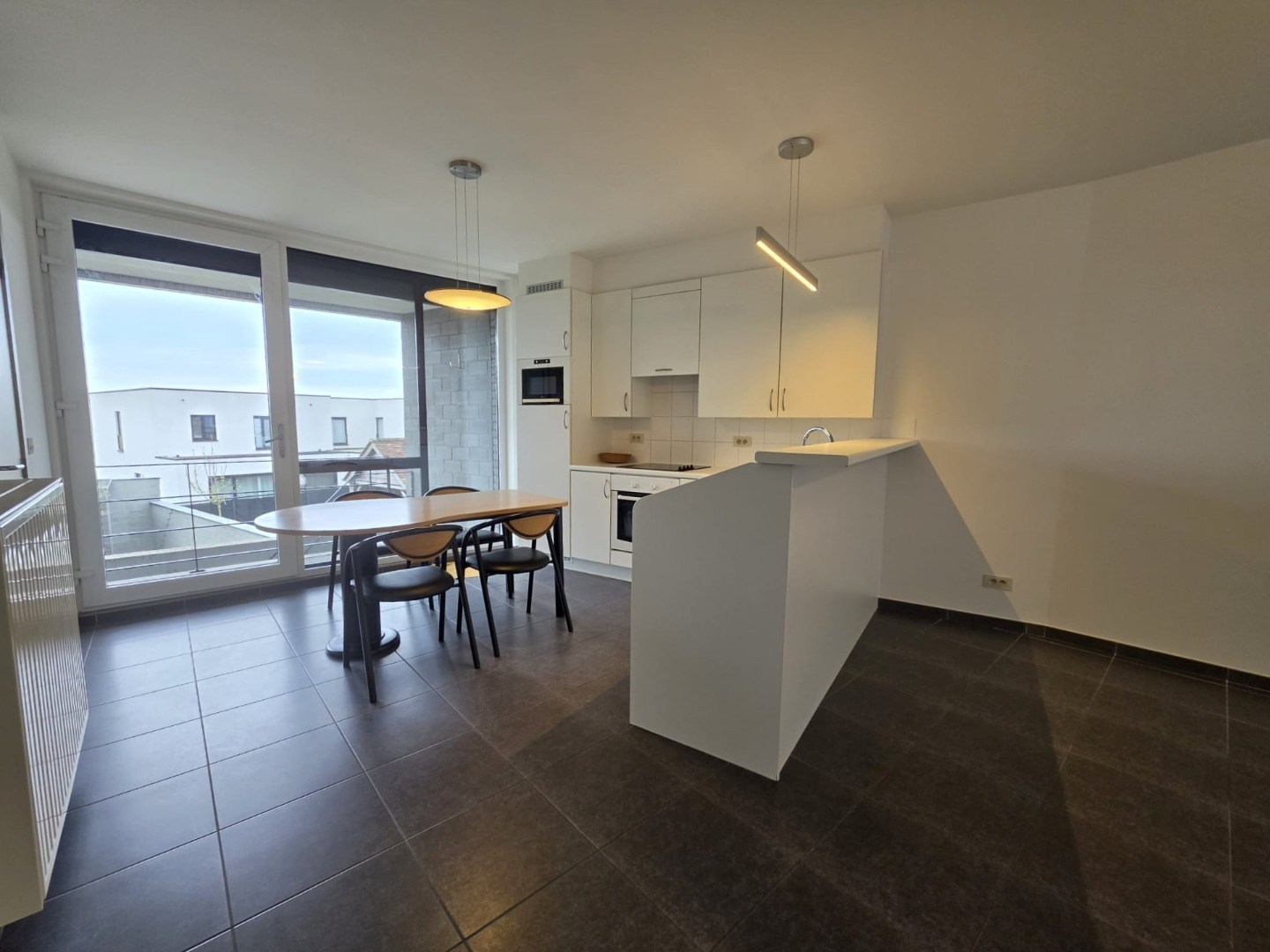 GEZELLIGE RIJWONING MET 3 SLPKS | KOER EN TERRAS - foto 5