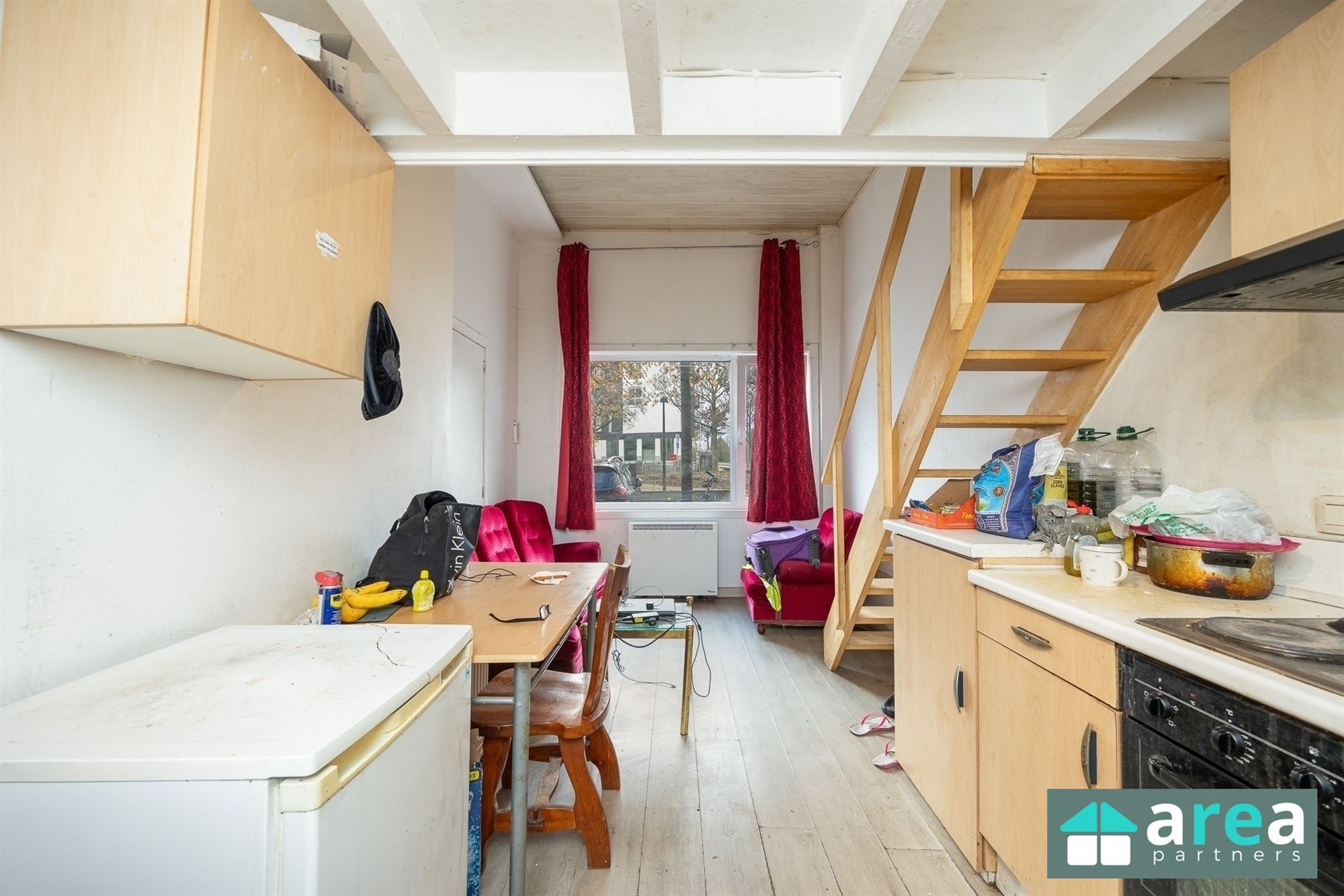 Woning onderverdeeld in 4 studio's met toprendement! - foto 5