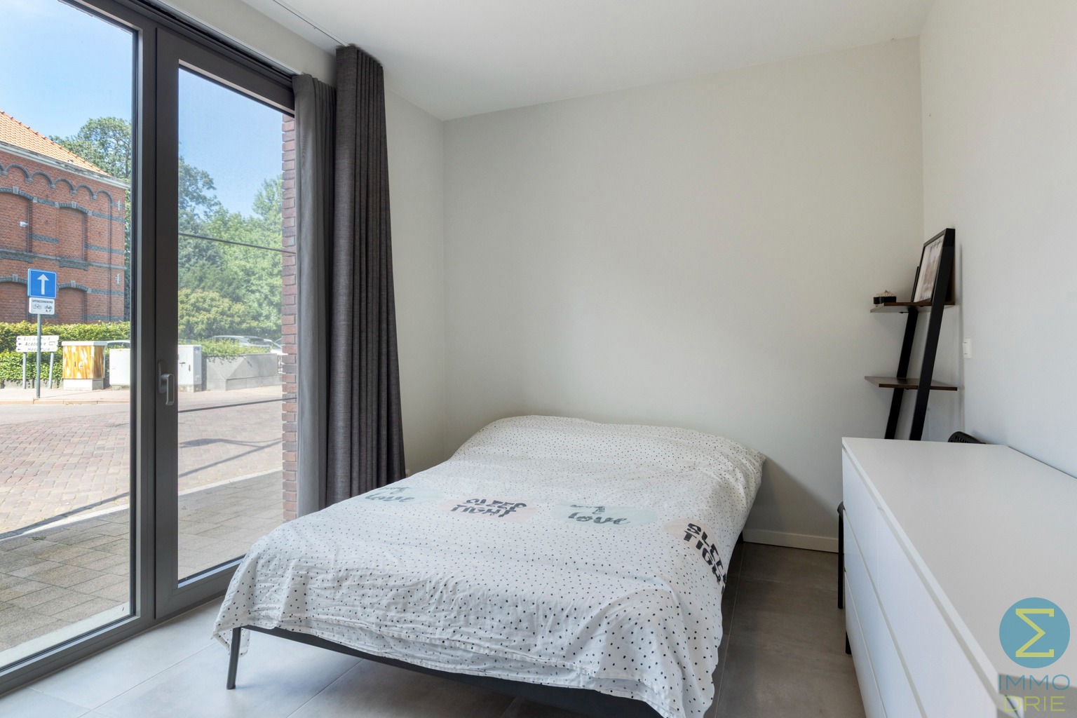 Appartement met terras en autostaanplaats in centrum. - foto 5