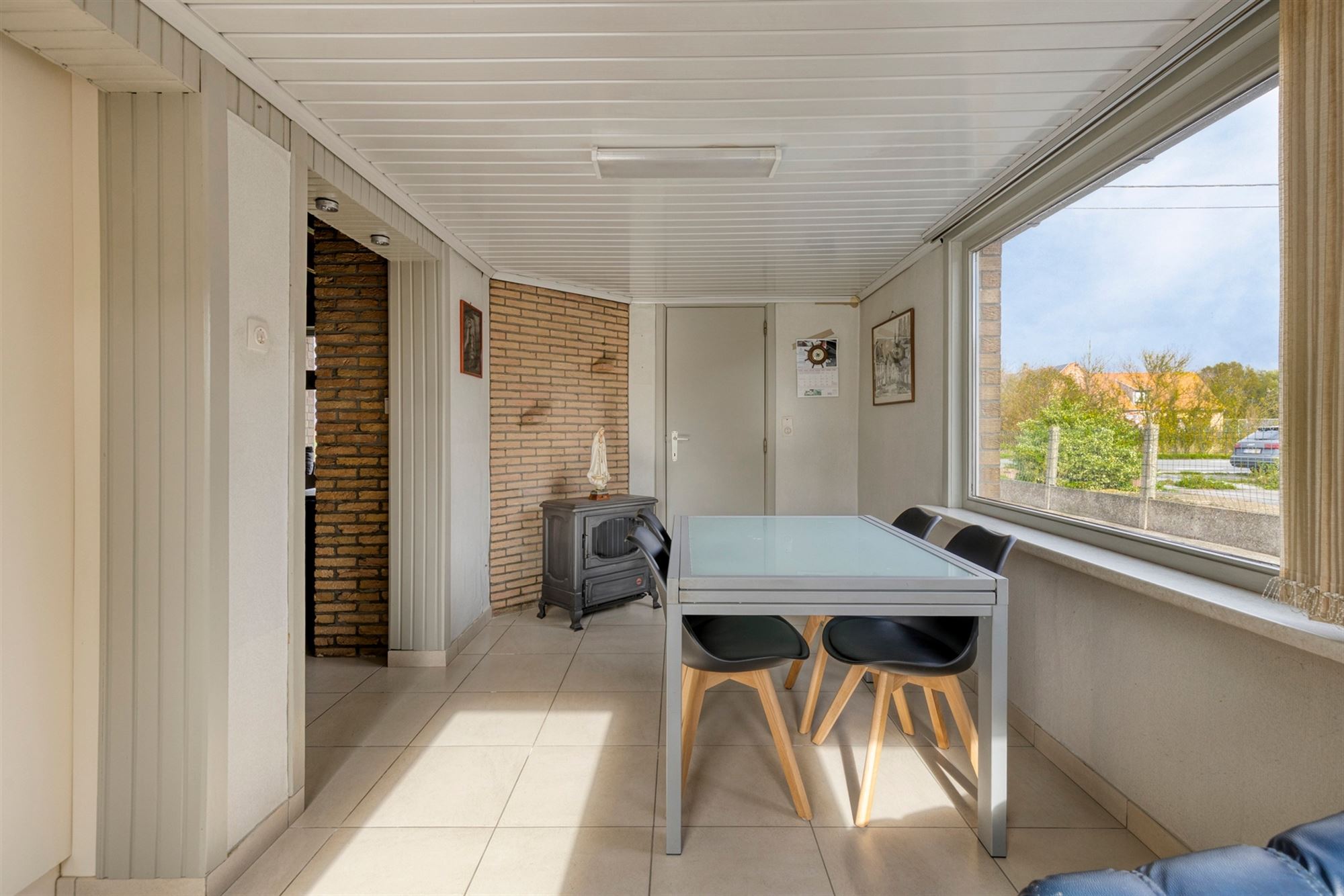 Te renoveren halfopen bebouwing met ruime garage en tuin op 712 m² - foto 5