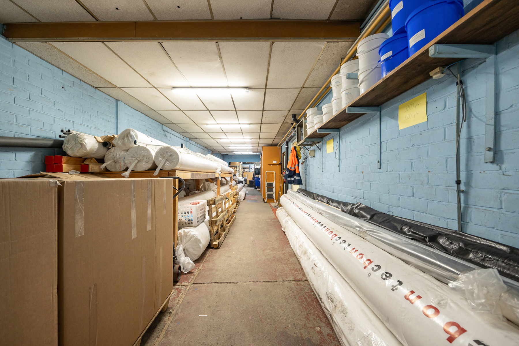 Kantoorgebouw met atelier op voll. bebouwd perceel van 528m² - foto 4