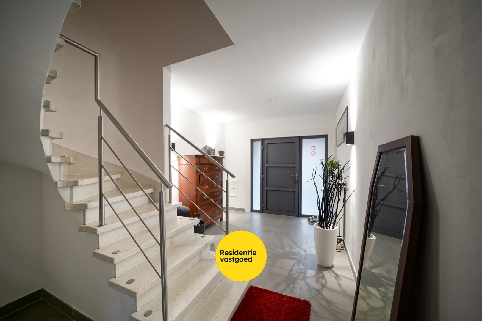 Ruime bel-étage woning met tuin en garage op rustige ligging te Bredene - foto 5