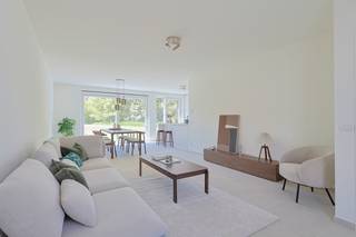 Hectaar realiseert lichtrijke, energiezuinige en praktisch ingerichte nieuwbouwwoningen in een kleinschalig project te Willebroek (Tisselt).<br />Deze woningen genieten van een zeer centrale ligging met een makkelijke verbinding naar invalswegen, winkels en scholen. Ideaal voor wie comfortabel wil wonen met alle voorzieningen binnen handbereik.<br /><br />Bij elke woning krijgt de koper de mogelijkheid om volledig inspraak te hebben in de inrichting en afwerking. In samenwerking met onze vaste partnerleveranciers kies je zelf de materialen en afwerking volgens jouw smaak en budget – zo maak je van deze woning écht jouw thuis.<br /><br /><strong>Indeling Lot 05:</strong><br />Gelijkvloers: Inkomhal met gastentoilet en vestiaire, ruime en lichtrijke leefruimte met open keuken (43,89m²) en praktische berging. <br />Verdieping: Nachthal, drie volwaardige slaapkamers (15,87m² - 12,46m² - 9,46m²), aparte toilet en een badkamer uitgerust met ligbad, inloopdouche en dubbele lavabomeubel<br />Zolder; bereikbaar via zolderluik<br /><br /><strong>Troeven van deze woningen:</strong>
<ul>
	<li>Energiezuinig en toekomstgericht wonen</li>
	<li>Voorzien van lucht/water warmtepomp, zonnepanelen en vloerverwarming</li>
	<li>Regenwaterput van 7.500 liter aangesloten op toiletten, wasmachine en buitenkraan</li>
	<li>gunstig west-georiënteerde percelen met optimale lichtinval</li>
</ul>
Wens je meer informatie? Contacteer ons vandaag nog voor bijkomende details of een afspraak op ons kantoor te Ternat.<br />(Foto’s zijn referentiebeelden van voorgaande projecten)