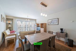 Gelegen in het centrum van Oostende, treffen we dit volledig instapklaar appartement aan. Op wandelafstand heeft u alle nodige faciliteiten,...