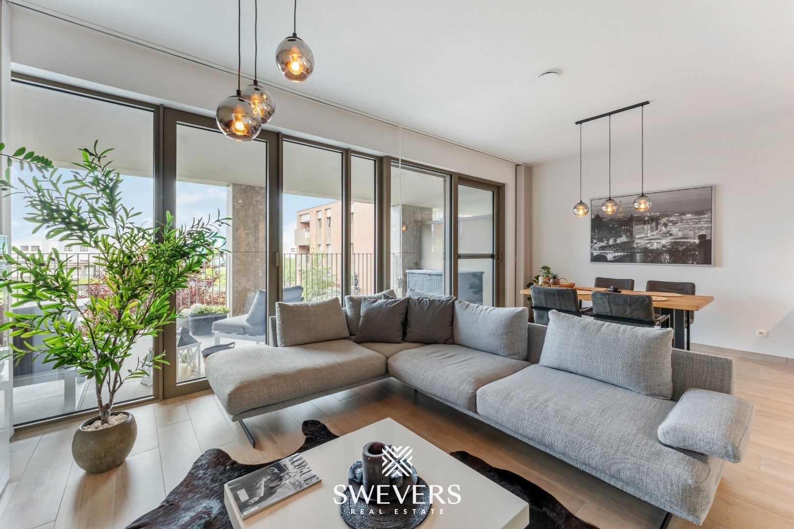 Luxueus, energiezuinig appartement met zonnig terras en privéparking op Quartier Bleu - foto 1