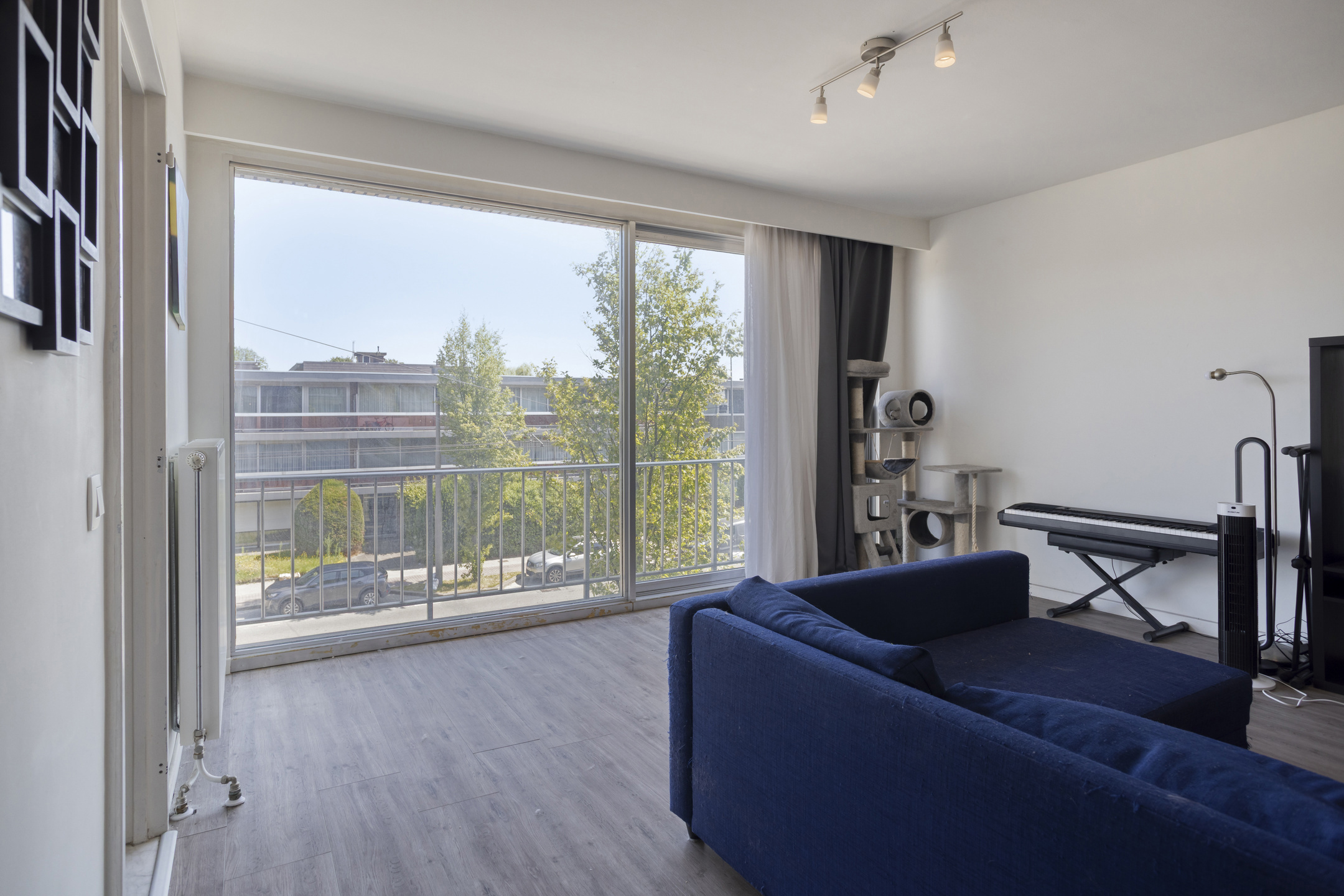 Startersappartement met 2 slaapkamers en een terras. - foto 5