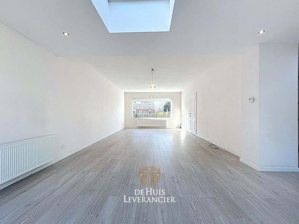 Ruimtelijke rijwoning met tuin en garage in de Altenawijk - photo 5