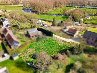 RUIM PERCEEL VAN 1.250 M² met rustige ligging AAN DE SCHELDE in het charmante Heurne (Oudenaarde). Dit perceel is gelegen in TWEEDE LIJN, wat...