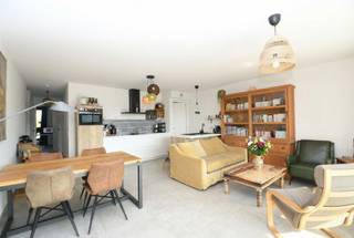 Recent en energiezuinig appartement (bouwjaar 2020) met een bewoonbare oppervlakte van +/- 94,5 m², ideaal gelegen en momenteel verhuurd...