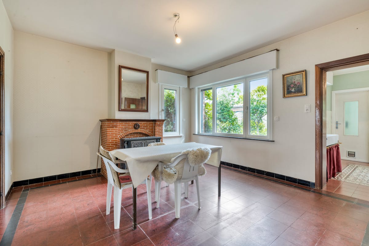 Semi-detached house with 3 bedrooms, carport and garden in Sint-Kruis - photo 5