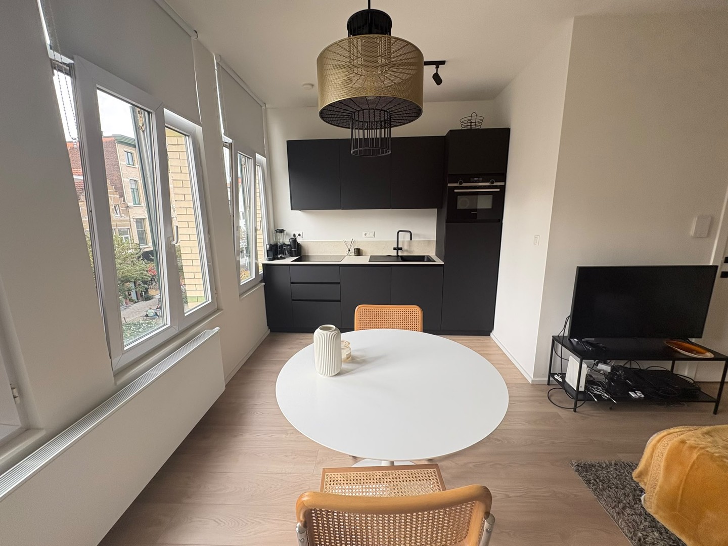 GEMEUBELD 1 SLAAPKAMER APPARTEMENT - foto 3