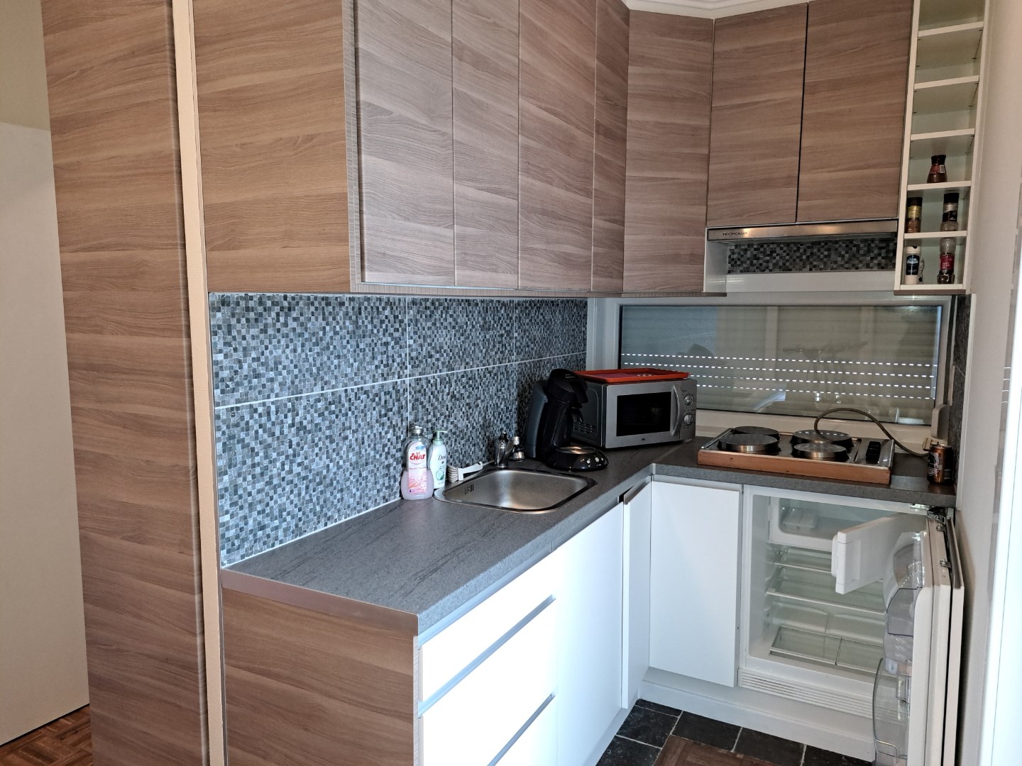 Gerenoveerde vakantiewoning met zonnig terras. - foto 2